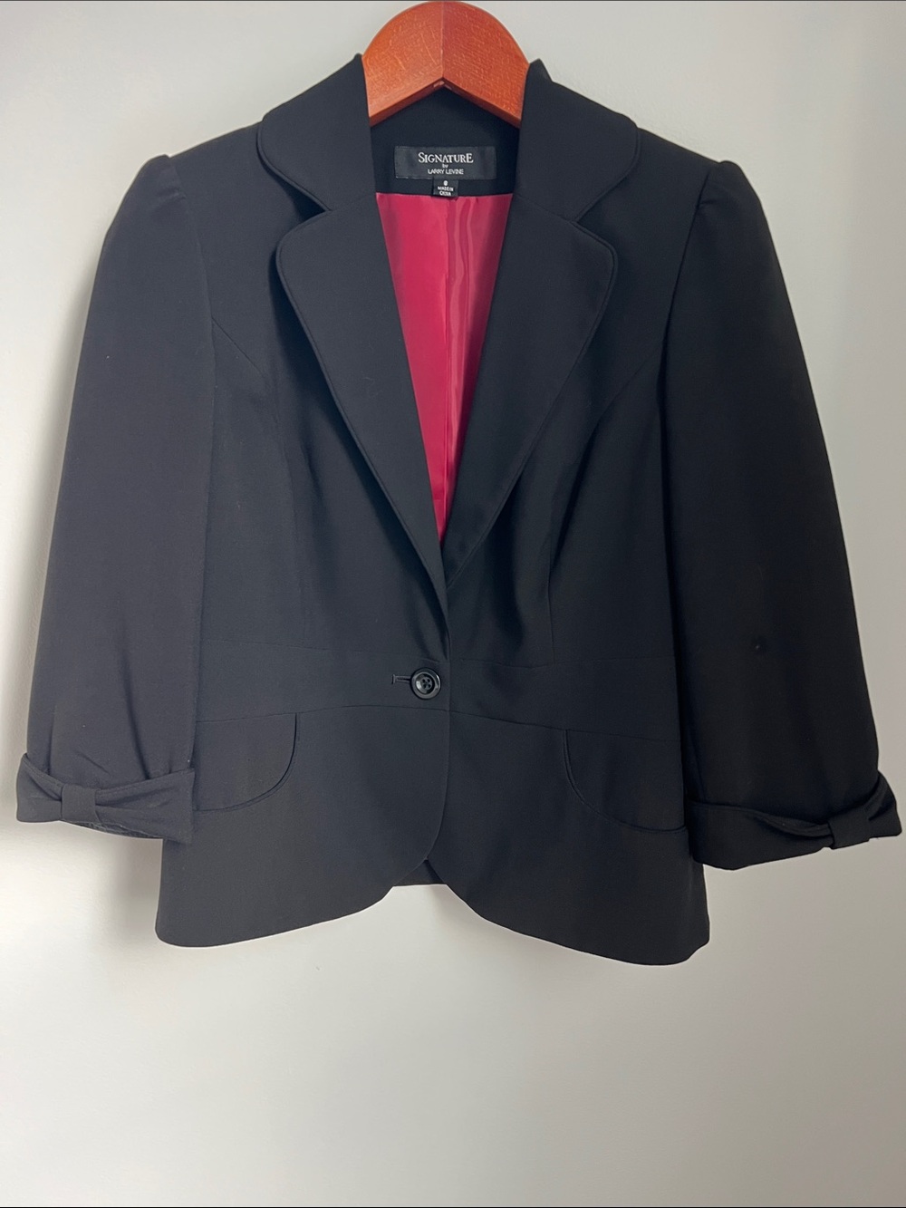 Signature by Larry Levine | Black Women's Single-Button Blazer Red Lining Size 8